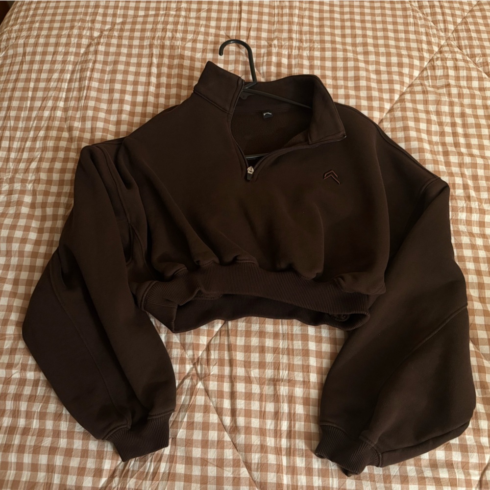 Oner Active Cocoa cropped quarter zip size small